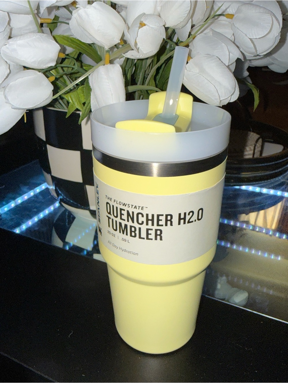 Stanley 20oz Pomelo Quencher H2.0 Tumbler - Yellow